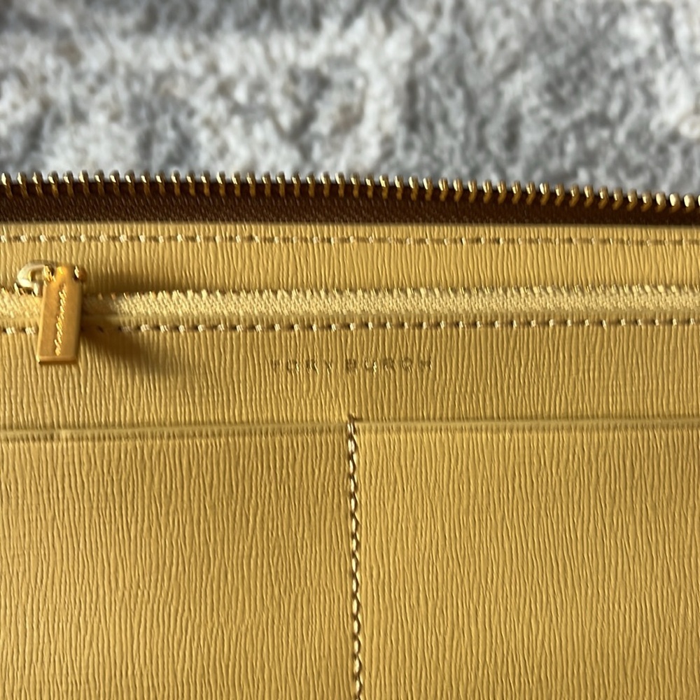 New Tory Burch Robinson Crosshatch Saffino leather Continental Wallet Wristlet - Picture 11 of 15